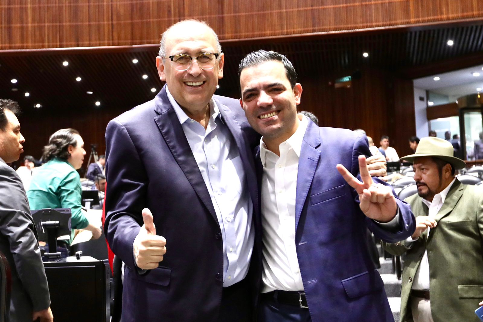 PHOTO-2025-11-11-10-22-20 (1)