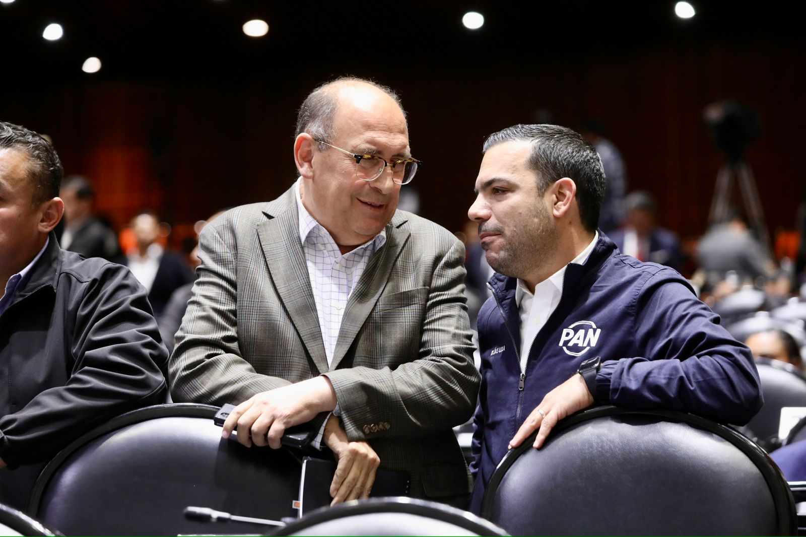 PHOTO-2025-11-11-10-22-20 (3)